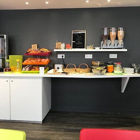 Hotel Ibis Styles Chambery Centre Gare Exterior foto