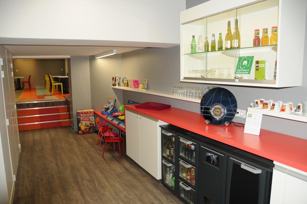 Hotel Ibis Styles Chambery Centre Gare Exterior foto